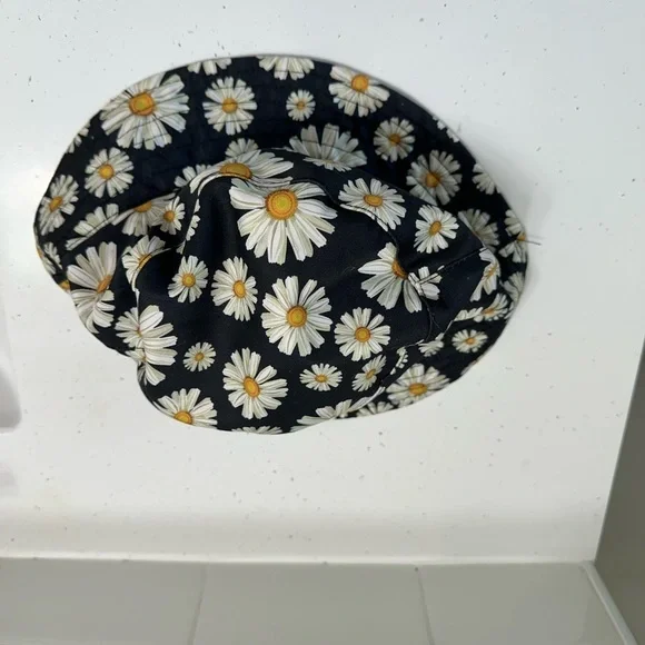 Daisy Flower Bucket Hat Reversible Black 22in Circumference Festival Summer - Picture 3 of 5